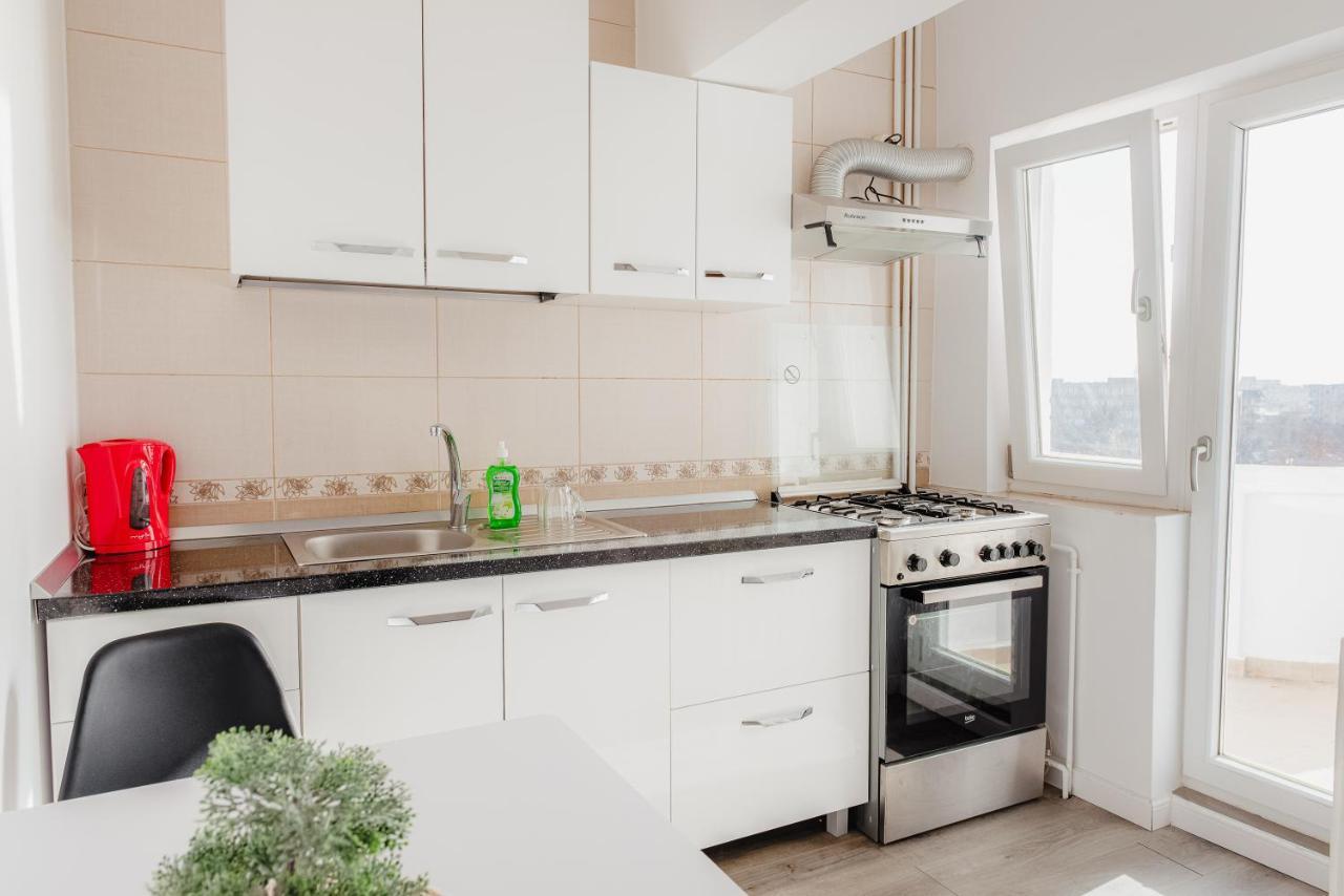 Apartament 2 Camere, Decomandat, In Zona Centrala Бухарест Экстерьер фото
